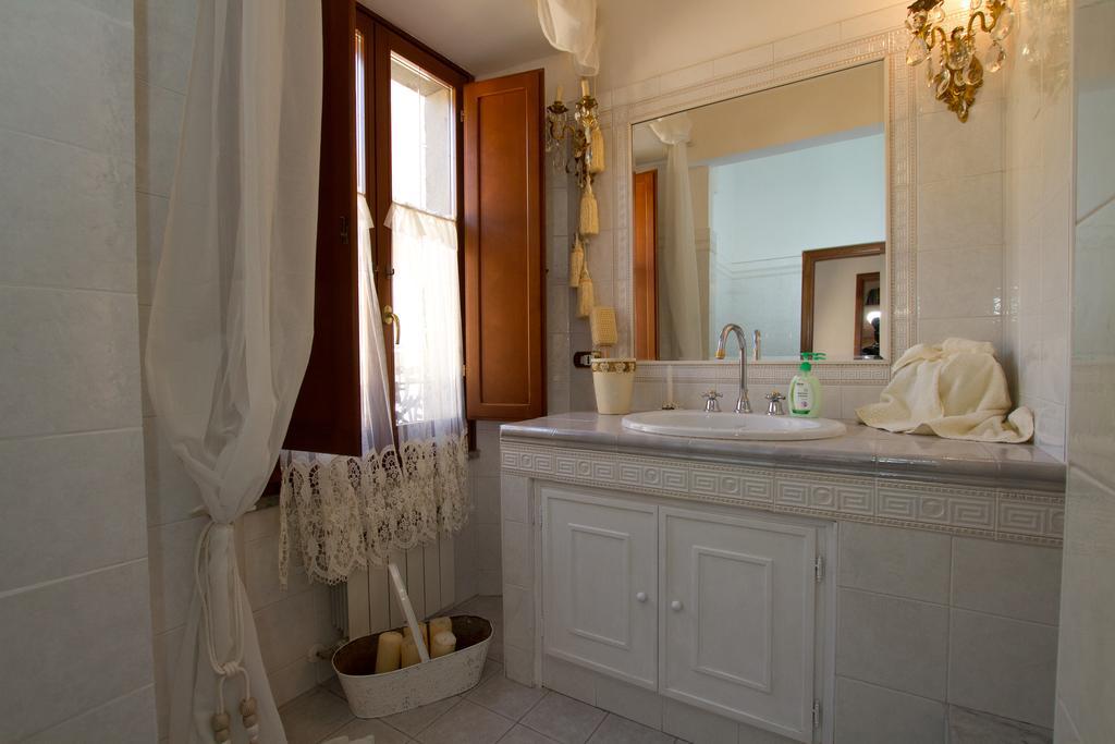 La Casa di Milady Bed and Breakfast Genzano di Roma Værelse billede